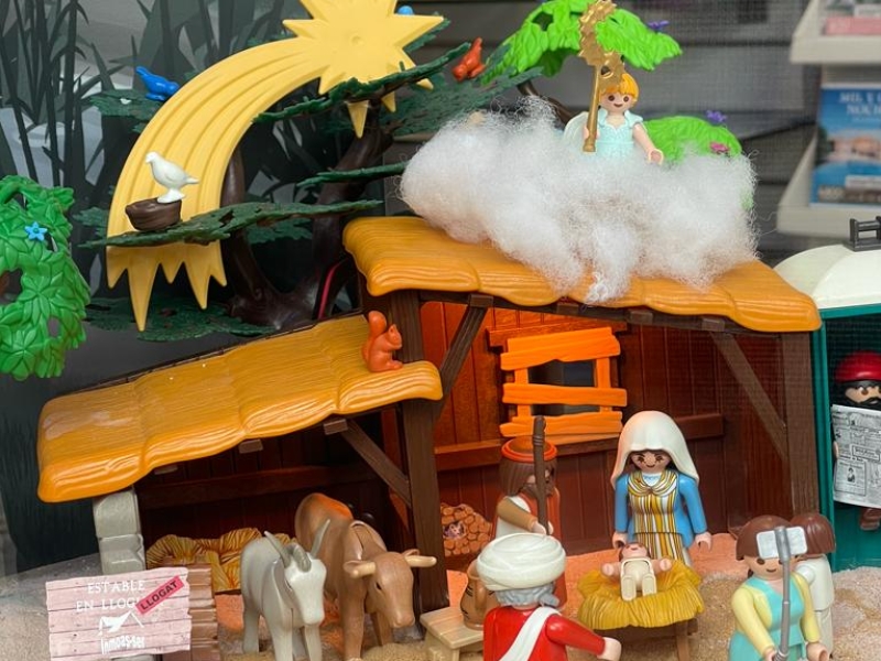 Troba les figures del pessebre de Playmobil als comeros de lEix Clot i guanya obsequis i premis aquest Nadal (7)