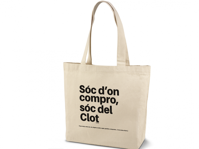 Fes-te amb la bossa ‘Sóc d’on compro, sóc del Clot’